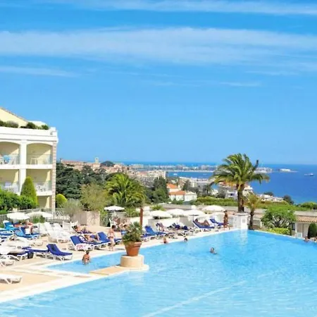 Francia-5 By Interhome